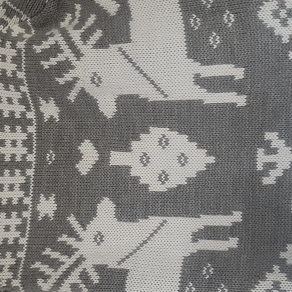 Nordic grey reindeer sweater - Picture 3 of 7